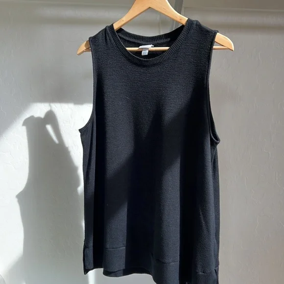 Tank Top Bundle - Picture 3 of 6